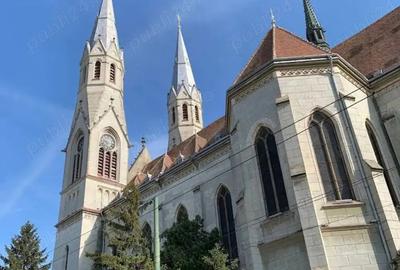 Vand apartament 3 camere central, pia?a Balcescu