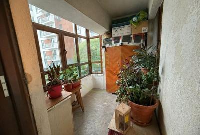 Apartament cu 4 camere semidecomandat în Calea București - 15