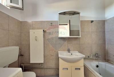 Cladire cu destinatii multiple de vanzare in Arad - 13