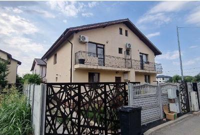 Casă cu 4 camere cu Teren 196 Mp în Central - 2