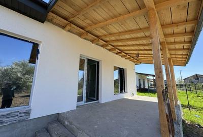 Casă cu 4 camere în Crevedia - 4