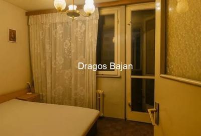 Sala Palatului // vedere spate // balcon - 13