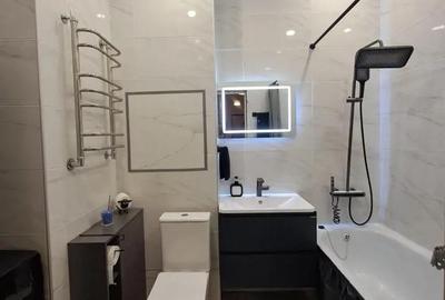 Apartament cu 2 camere decomandat în Rahova