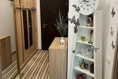 Apartament cu 2 camere semidecomandat, mobilat în Păcii - 2