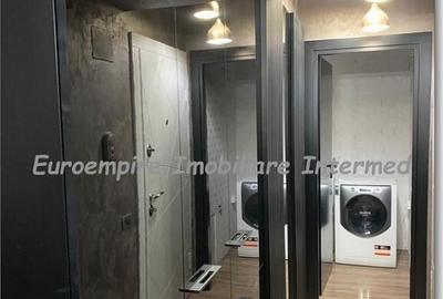 Apartament de vanzare cu 3 camere decomandat zona Mamaia - 2