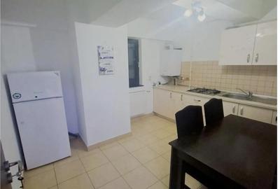 Apartament cu 2 camere decomandat în Șerbănești - 2
