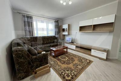 Apartament cu 3 camere semidecomandat în Florești - 1