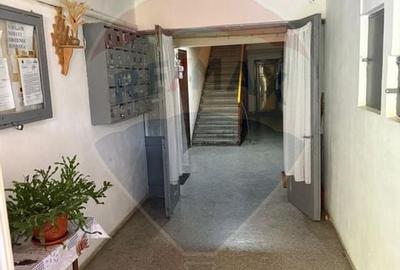 De vanzare apartament cu doua camere, langa Universitate - 18