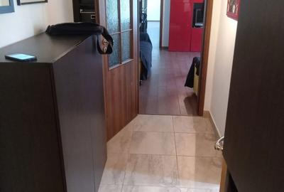 Apartament cu 3 camere semidecomandat, mobilat în Titan - 20