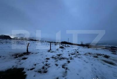 Teren de 5500 mp, în Central