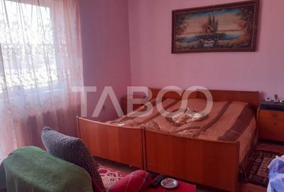 Casa 6 camere 3 bai curte si gradina 400 mp panouri fotovolt - 12