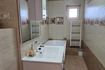 Apartament cu 3 camere, mobilat în Central - 7