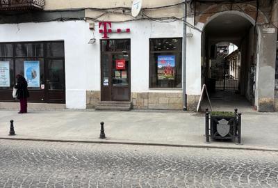 Spațiu comercial, de 65 mp, în Central