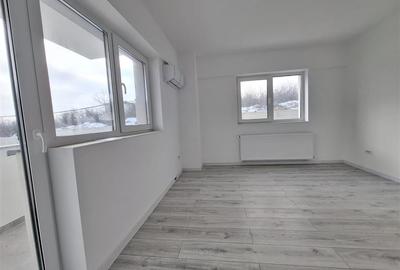 Apartament cu 3 camere decomandat în Galata