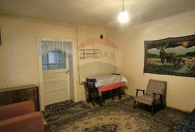 Casă cu 2 camere cu Teren 775 Mp în Păucea - 8
