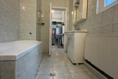 Parter in Vila cu intrare Individuală / Cotroceni/ Centrala Proprie - 27