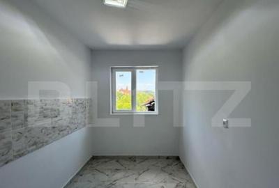 Casă cu 2 camere cu Teren 444 Mp în Central - 2