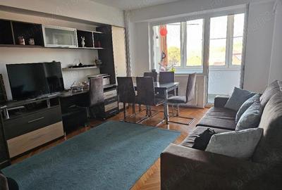 Dau in chirie ap 3 cam et 2 Spital Judetean , Su 75 mp, dec, mobilat dotat, ocupabil imediat. - 12