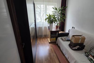 Apartament cu 3 camere semidecomandat în Bicaz - 2