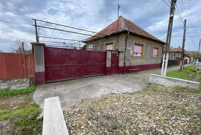 Casa de vanzare Diosig, Bihor locuibila + teren generos, dublu front stradal asfaltat