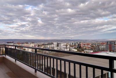 Apartament cu 3 camere decomandat în Europa