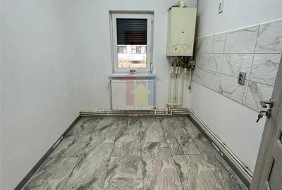 Apartament cu 2 camere decomandat în Hipodrom - 4