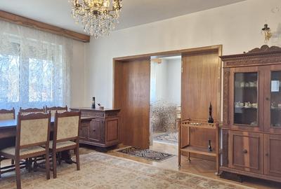 Casă cu 8 camere cu Teren 670 Mp în 13 Decembrie - 9