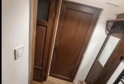 Tineretului sincai vila etaj 1 - 1