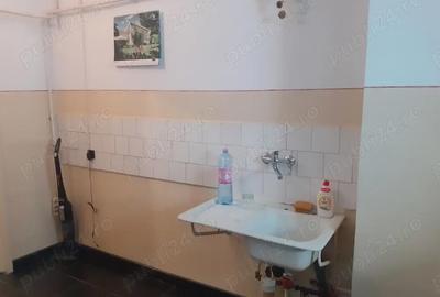 Garsonieră decomandată în Barieră - 20