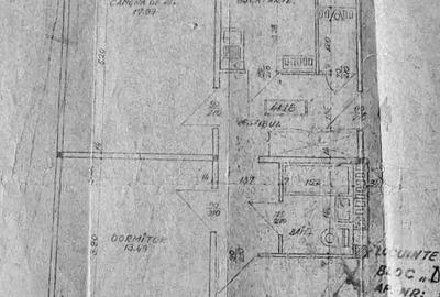 Apartament cu 3 camere decomandat în Berceni