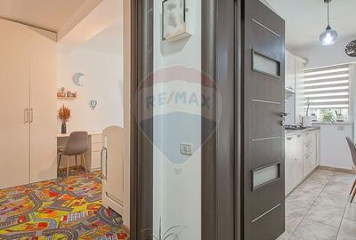 Apartament cu 2 camere decomandat, mobilat în Tractorul - 13