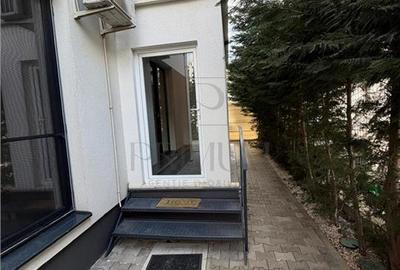 Apartament cu 3 camere decomandat, mobilat în Dumbrăvița - 9