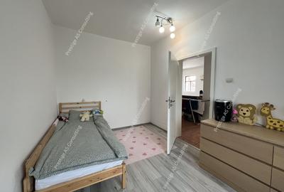 Casă individuală cu 6 camere cu Canalizare în Girocului - 18