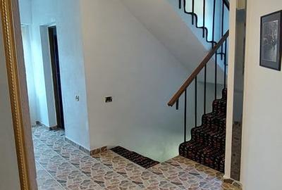 Casă cu 9 camere în Valea Mare - 7