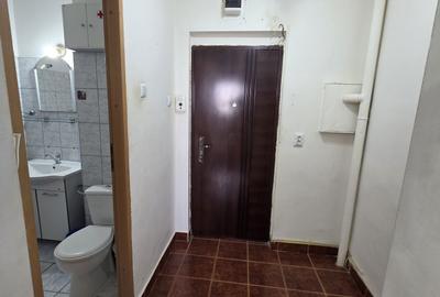 Garsonieră în Vest - 3