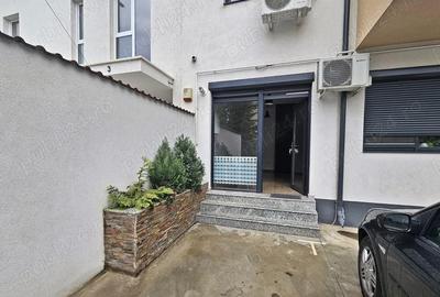 Spațiu comercial, de 20 mp, în Central - 9