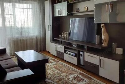 Apartament cu 2 camere semidecomandat în Soarelui