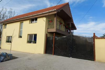 Casă cu 4 camere în Sărsig - 6