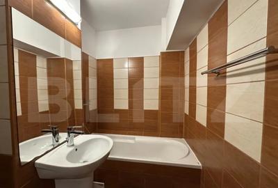 Apartament cu 4 camere decomandat în Mărăști