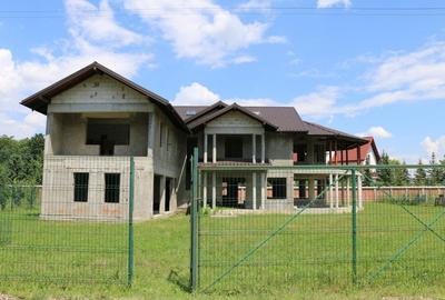 Hotel/Pensiune, 550 mp în Est - 2