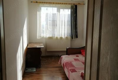 Apartament cu 3 camere decomandat în Fălticeni - 9