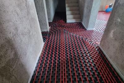 Casă cu 4 camere în Central - 1