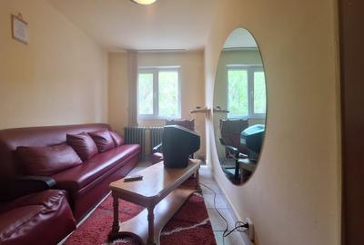 Apartament 3 camere, decomandat, etaj 2, mobilat Zona Dacia - 3
