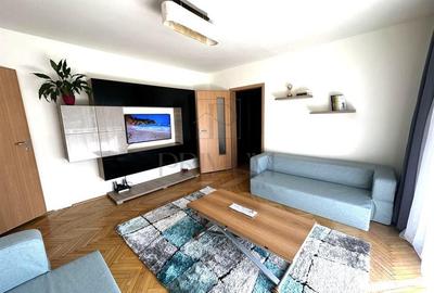 Apartament cu 3 camere semidecomandat în Complex Studențesc - 1
