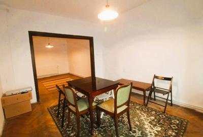 Apartament cu 2 camere semidecomandat, mobilat în P-ța Sfinții Voievozi - 2