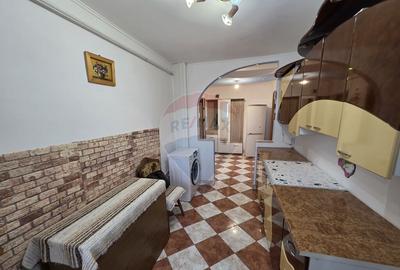 Apartament cu 2 camere, Str. Cuza Voda - 3