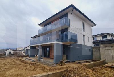 Casa 180 mp utili +470 mp teren,in Dezmir