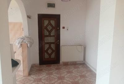 Apartament 3 camere de vanzare - 1