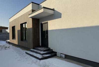 Casă individuală cu 4 camere cu Canalizare în Tunari - 2