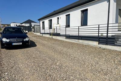 Casă individuală cu 3 camere cu Teren 175 Mp în Ipotești - 13